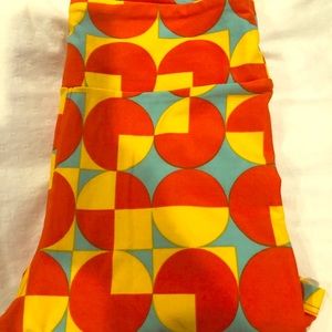 Lularoe OS geometric leggings